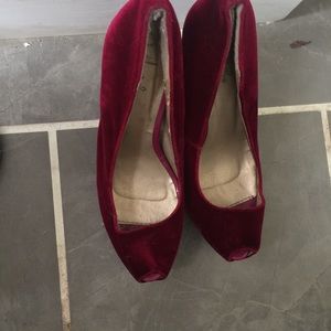 Quidad red wine velvet platform heels